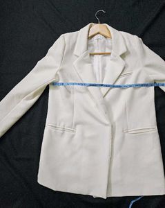 Premium White Coat Very Classy 🤍