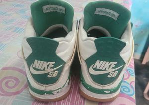 Air Jordan 4 Retro Sneakers