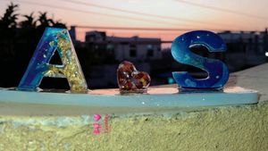 Resin Initial Decor