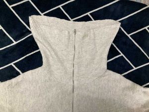 Pull Over Chain Beige Crop Sweater ✨