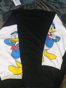 Bewakoof Men Black Sweatshirt