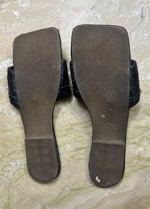 Women Black Regular Flats