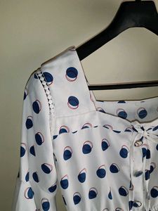 Trending Peplum Top🤍💙