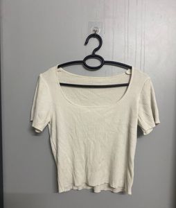 Ribbed Cropped White Tshirt