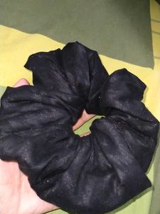 Black Big Scrunches