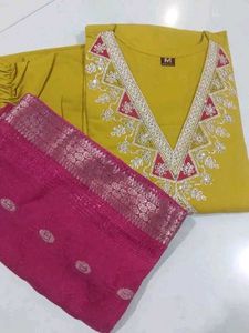 Elegant Yellow Kurta Set