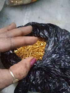 Foldable Cl inch In Golden Colour