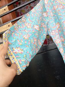 Pure Cotton Floral Straight Kurta 💙💙