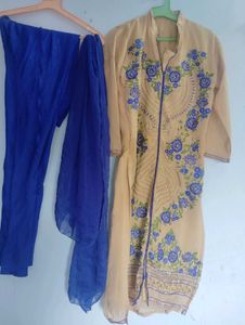 Embroidered Cream Tunic Set