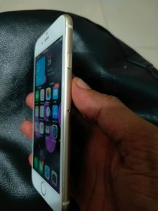 I Phone 6s Gold Colour