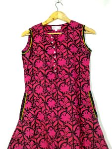 Westside Pink &amp; Black Floral Printed Kurti (Women)