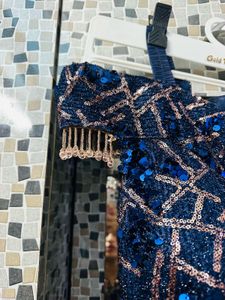 Ballon Navy Blue Gown