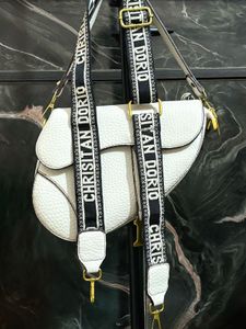 Elegant White Handbag (1st copy)