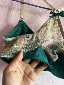 Green Lace Bra🎀