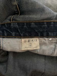 LOOSE FIT JEANS