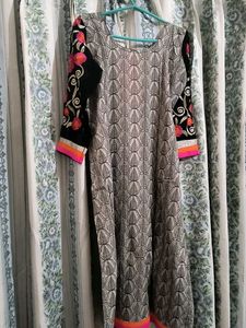 Elegant Embroidered Kurta