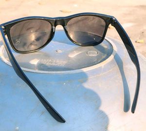 😎 Sunglass Black
