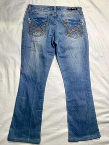 Red Rivet Women&#39;s Light Wash Bootcut Jeans