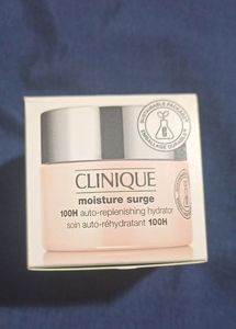 Clinique Moisture Surge