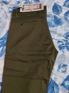 Light Brown Chinos - Men&#39;s Size