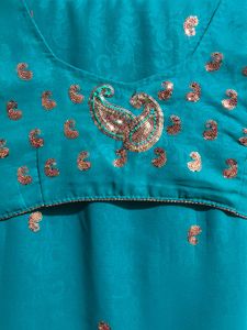 Peacock Green Saree With Details