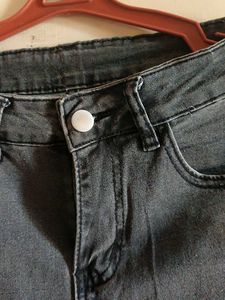 Grey Jeans Very Good Quality And Looks Stylish