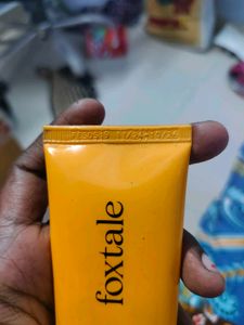 combo Of 2 , Foxtale Sunscreen And Ponds Serum