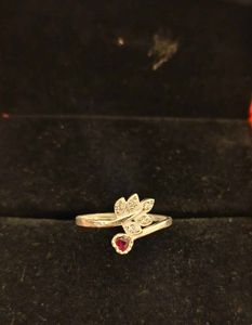 Leaf Design Pure Silver 💍