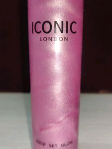 ICONIC LONDON ILLUMINATOR HIGHLIGHTER PREP SPRAY