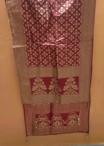 Elegant Maroon Banarasi Dupatta