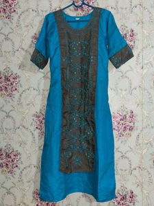 Elegant Blue Embroidered Kurta