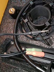 Moano Podcasting Mic 🎙️ Kit