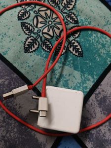 OnePlus SuperVOOC Charger80W