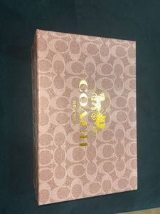 Coach  (first Copy ) Bag In Beige Colour