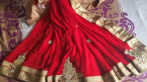 Beautiful Pure crepe Red Colour saree with  Golden