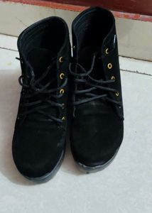 Voguish Women Boots