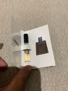 Burberry Hero Parfum Intense Sample