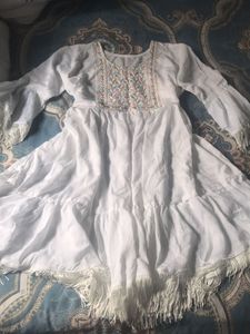White Embroidered Kurta