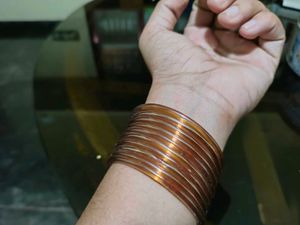 Brown Glass Bangle Set