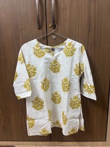 Floral Print Short Kurti
