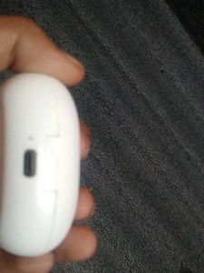 BoAt Wireless Earbuds - White