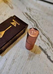 Charlotte tilbury Kissing Lipstick