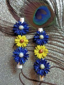 Blue floral hairclip