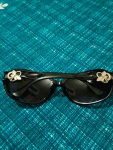 Ray-Ban Sunglasses + free lipstick 💄