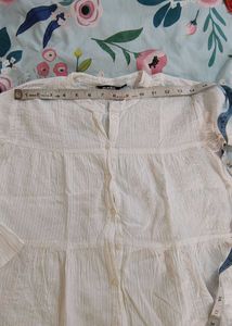 Zudio White Top With Bell Sleeves (Size XS)