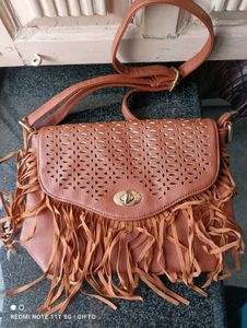 Beautiful Sling Bag. . In A Very Good Condition