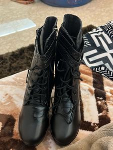 Stylish Black Platform Boots