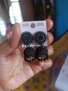 Stylish Black Jhumka Earrings