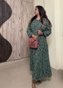 Green Wrinkle Free Gown