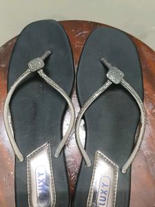 Stylish Black FLUXY Flip Flops